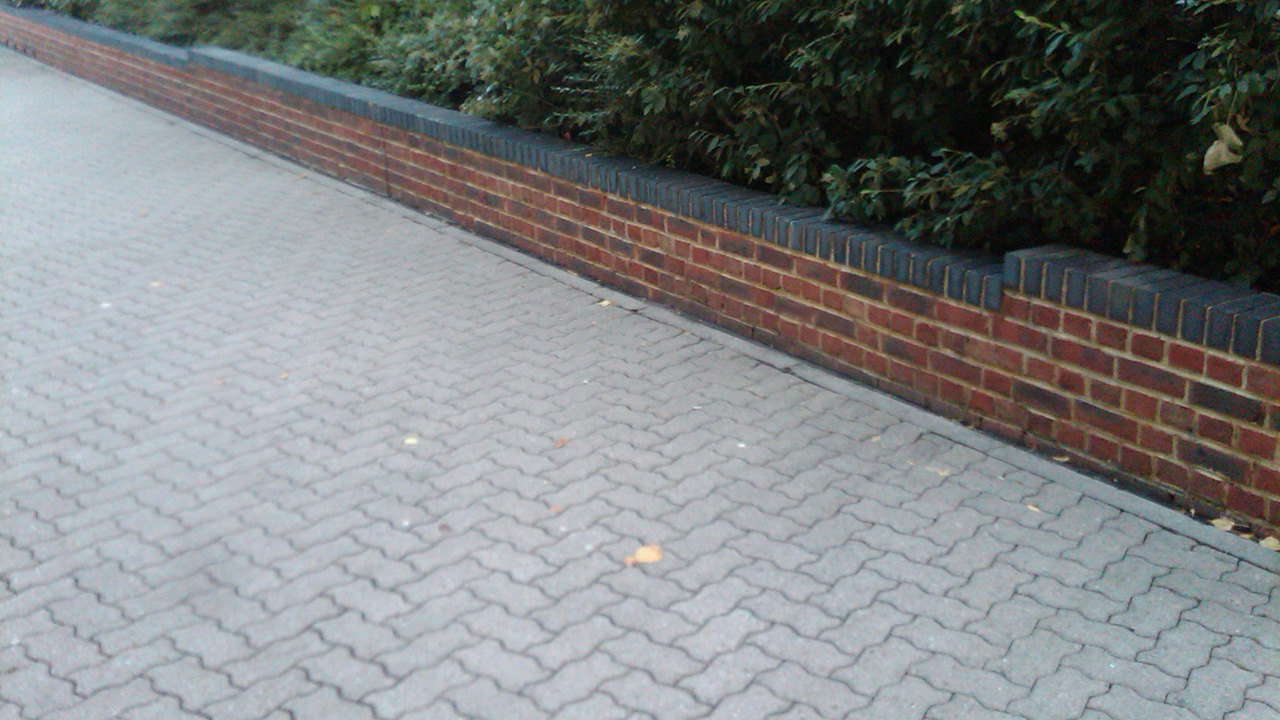 Exterior Paving Cleaning